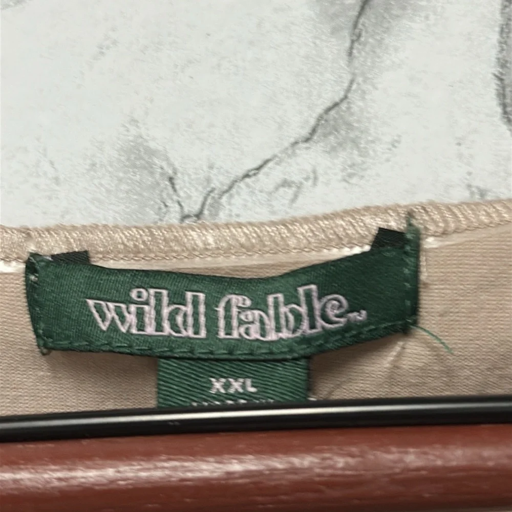 Wild Fable Women’s Long Sleeve V Neck T-Shirt Size XXL